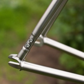 Titanium on sale fixed gear